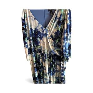 Maggie Barnes Elegant Blue and Green Long Sleeve Dress